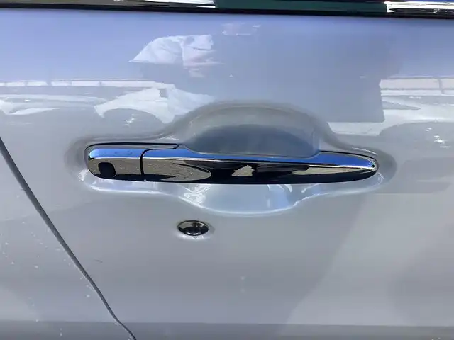 トヨタ ピクシスジョイ F G SAⅢ 鹿児島県 2021(令3)年 0.3万km シャイニングホワイトパール ワンオーナー/禁煙車/プッシュスタート/スマートキー/純正ナビ/フルセグTV/バックカメラ/Bluetoothオーディオ/レーダーブレーキ/オートハイビーム/アイドリングストップ/オートリトラクタブルミラー/コーナーセンサー/LEDヘッドライト、フォグ