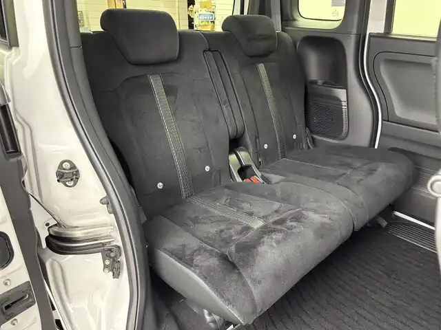 ホンダ Ｎ ＢＯＸ カスタム L スタイル+ブラック 福岡県 2023(令5)年 3.4万km プラチナホワイトパール 社外ナビ／フルセグＴＶ　/バックカメラ　/ＥＴＣ　/レーダークルーズコントロール　/コーナーセンサー　/衝突被害軽減ブレーキ　/レーンキープ　/両側電動スライドドア　/シートヒーター　/プッシュスタート　/純正１４インチアルミホイール/LEDヘッドライト