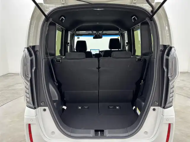 ホンダ Ｎ ＢＯＸ カスタム L スタイル+ブラック 福岡県 2023(令5)年 3.4万km プラチナホワイトパール 社外ナビ／フルセグＴＶ　/バックカメラ　/ＥＴＣ　/レーダークルーズコントロール　/コーナーセンサー　/衝突被害軽減ブレーキ　/レーンキープ　/両側電動スライドドア　/シートヒーター　/プッシュスタート　/純正１４インチアルミホイール/LEDヘッドライト
