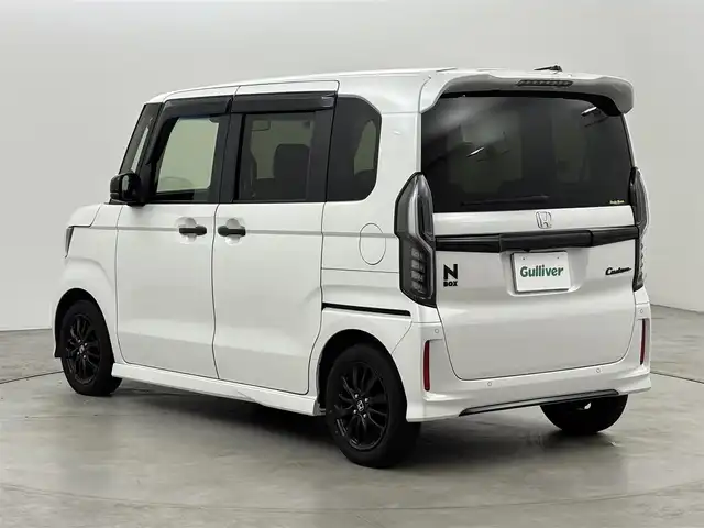 ホンダ Ｎ ＢＯＸ カスタム L スタイル+ブラック 福岡県 2023(令5)年 3.4万km プラチナホワイトパール 社外ナビ／フルセグＴＶ　/バックカメラ　/ＥＴＣ　/レーダークルーズコントロール　/コーナーセンサー　/衝突被害軽減ブレーキ　/レーンキープ　/両側電動スライドドア　/シートヒーター　/プッシュスタート　/純正１４インチアルミホイール/LEDヘッドライト