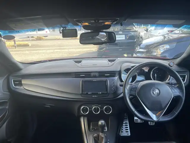 アルファロメオ ジュリエッタ ヴェローチェ 宮城県 2018(平30)年 3.7万km 赤 社外前後ドラレコ/社外ナビ/(ＢＴ、フルセグＴＶ、ＣＤ、ラジオ)/レザーシート黒/パワーシート/(運転席、助手席)/パッセンジャーシートベルトインジケーター/運転席シートヒーター/(運転席のみ)/ＥＴＣ