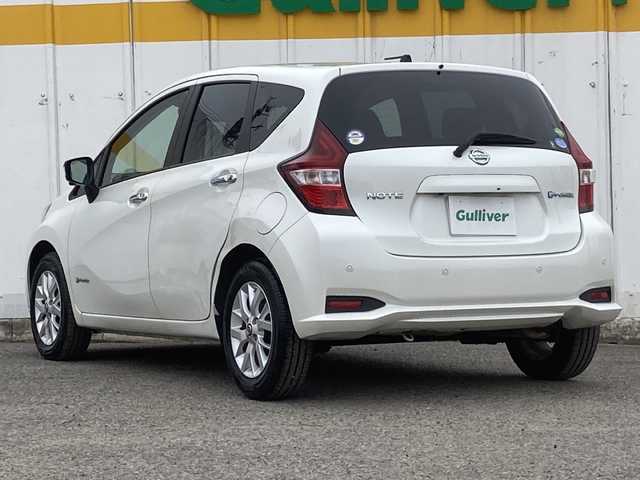 日産 ノート e－パワー X 香川県 2019(令1)年 3.3万km ブリリアントホワイトパール 外部検査実施済み/純正メモリナビ/ （フルセグTV/Bluetooth）/インテリジェントアラウンドビューモニター/ETC/デジタルインナーミラー/レーダークルーズコントロール/エマージェンシーブレーキ/レーンアシスト/横滑り防止機能/純正15インチアルミホイール/スマートキー/オートライト/クリアランスソナー/純正フロアマット/取扱説明書/保証書