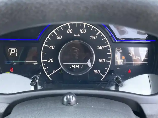 日産 ノート e－パワー X 香川県 2019(令1)年 3.3万km ブリリアントホワイトパール 純正メモリナビ/ （フルセグTV/Bluetooth）/インテリジェントアラウンドビューモニター/ETC/デジタルインナーミラー/レーダークルーズコントロール/エマージェンシーブレーキ/レーンアシスト/横滑り防止機能/純正15インチアルミホイール/スマートキー/オートライト/クリアランスソナー/純正フロアマット