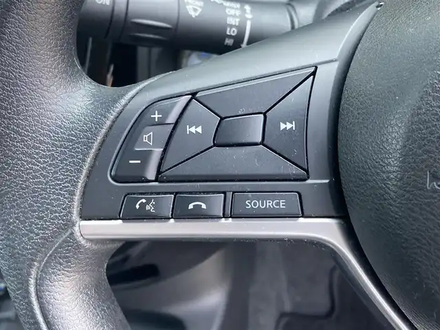 日産 ノート e－パワー X 香川県 2019(令1)年 3.3万km ブリリアントホワイトパール 純正メモリナビ/ （フルセグTV/Bluetooth）/インテリジェントアラウンドビューモニター/ETC/デジタルインナーミラー/レーダークルーズコントロール/エマージェンシーブレーキ/レーンアシスト/横滑り防止機能/純正15インチアルミホイール/スマートキー/オートライト/クリアランスソナー/純正フロアマット