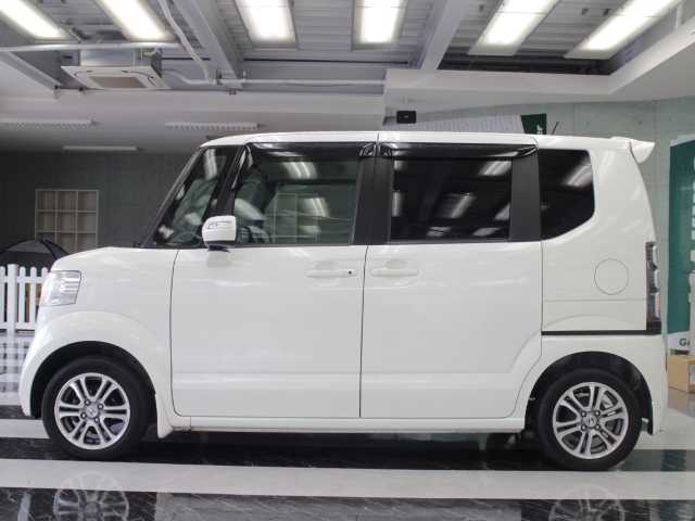 ホンダ Ｎ ＢＯＸ G SSパッケージ 千葉県 2015(平27)年 8.8万km プレミアムホワイトパール 純正ナビ/バックカメラ/ＡＭ　／　ＦＭ　／　ＣＤ　/ＡＵＸ/両側パワースライドドア/ＥＴＣ/ＣＴＢＡ/純正１４インチＡＷ/ウインカーミラー/横滑り防止装置/ヘッドライトレベライザー　/取説/保証書/スペアキー