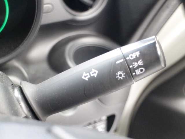 ホンダ Ｎ ＢＯＸ G SSパッケージ 千葉県 2015(平27)年 8.8万km プレミアムホワイトパール 純正ナビ/バックカメラ/ＡＭ　／　ＦＭ　／　ＣＤ　/ＡＵＸ/両側パワースライドドア/ＥＴＣ/ＣＴＢＡ/純正１４インチＡＷ/ウインカーミラー/横滑り防止装置/ヘッドライトレベライザー　/取説/保証書/スペアキー
