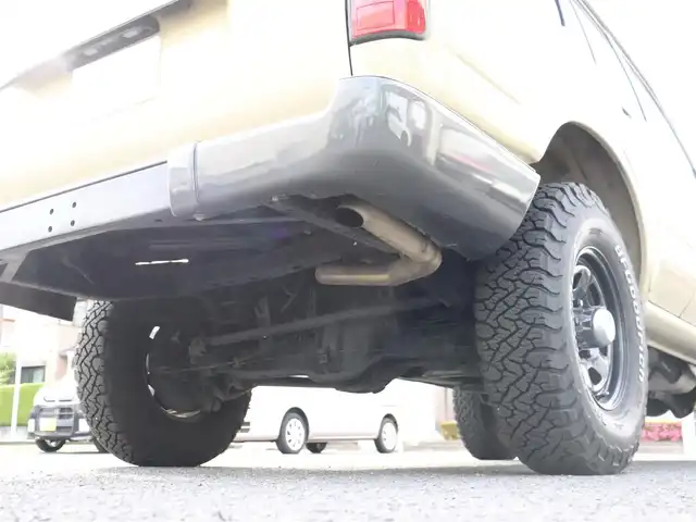 トヨタ ランドクルーザー VX－LTD 神奈川県 1994(平6)年 13.6万km ベージュ 60フェイス（色替え）/リフトアップ/ナローボディ/1ナンバー登録/BF Goodrich All-terrain/：235/85R16（ホワイトレター）/PROUD HORN/社外ウッドステアリング/サンルーフ/メモリナビ/：フルセグTV/：CD DVD再生/：Bluetoothオーディオ/：バックカメラ/社外フロアマット/純正キー/：リモコン有り/ETC/ドラレコ（フロント）/社外シートカバー/ーーーーーーーーーーーーーーーーーーー/取扱説明書