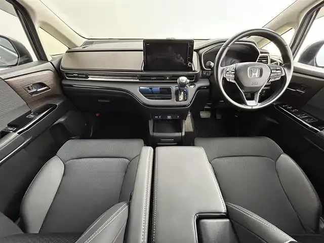 ホンダ オデッセイ アブソルート EX 道央・札幌 2021(令3)年 1.9万km プレミアムスパークルブラックパール ・４WD/・純正10インチメモリナビ（VXU-227DYi）/・CD/DVD/Bluetooth/フルセグ/・後席フリップダウンモニター（VM-221TY）/・全周囲カメラ/・純正エンジンスターター/・純正ビルトインETC2.0/・前後ドライブレコーダー/・両側パワースライドドア/・アダプティブクルーズコントロール/・パーキングアシスト/・標識認識機能/・路外逸脱抑制システム/・先行車発進お知らせ機能/・電動リアゲート/・ハーフレザーシート/・前席シートヒーター/・純正18インチAW/・前後コーナーセンサー/・LEDオートライト/・フォグライト/・純正フロアマット/・純正カーゴマット/・プッシュスタート/・スマートキー/・スペアキー/・取扱説明書/・保証書