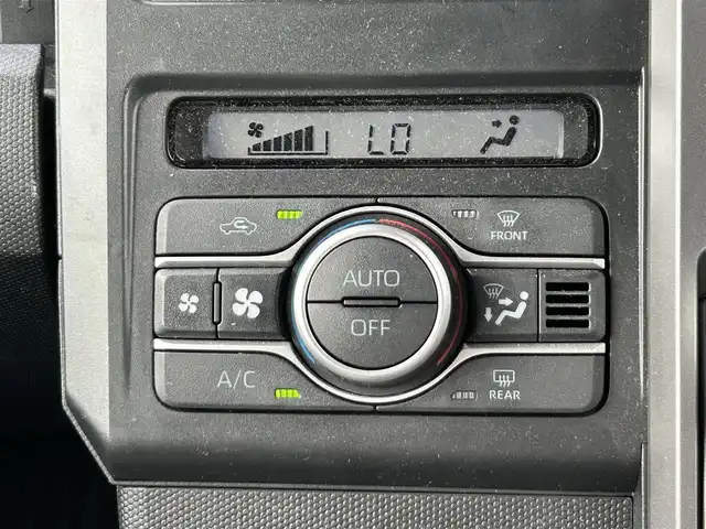 ダイハツ タフト G クロムベンチャー 奈良県 2023(令5)年 1.2万km フォレストカーキメタリック ガラスルーフ　/ディスプレイオーディオ　/ルーフラック　/アラウンドビューモニター　/ＥＴＣ /革巻きステアリング /ブレーキホールド /電子パーキング /クリアランスソナー /LEDヘッドライト /前席シートヒーター