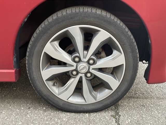 日産 デイズ ルークス ハイウェイスターX Gパッケージ 福井県 2016(平28)年 10万km スパークリングレッド/ブラック 純正メモリナビゲーション/（CD/DVDS/BT）/フルセグテレビ/アラウンドビューモニター/エマージェンシーブレーキ/純正15インチアルミホイール/HIDヘッドライト/フォグランプ/リアサーキュレーター/両側電動スライドドア/ETC/ステアリングリモコン/プッシュスタート/スマートキー/保証書/取扱説明書