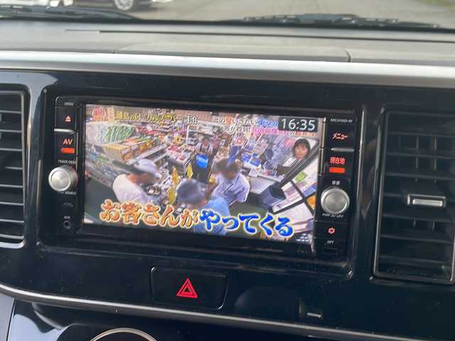 日産 デイズ ルークス ハイウェイスターX Gパッケージ 福井県 2016(平28)年 10万km スパークリングレッド/ブラック 純正メモリナビゲーション/（CD/DVDS/BT）/フルセグテレビ/アラウンドビューモニター/エマージェンシーブレーキ/純正15インチアルミホイール/HIDヘッドライト/フォグランプ/リアサーキュレーター/両側電動スライドドア/ETC/ステアリングリモコン/プッシュスタート/スマートキー/保証書/取扱説明書