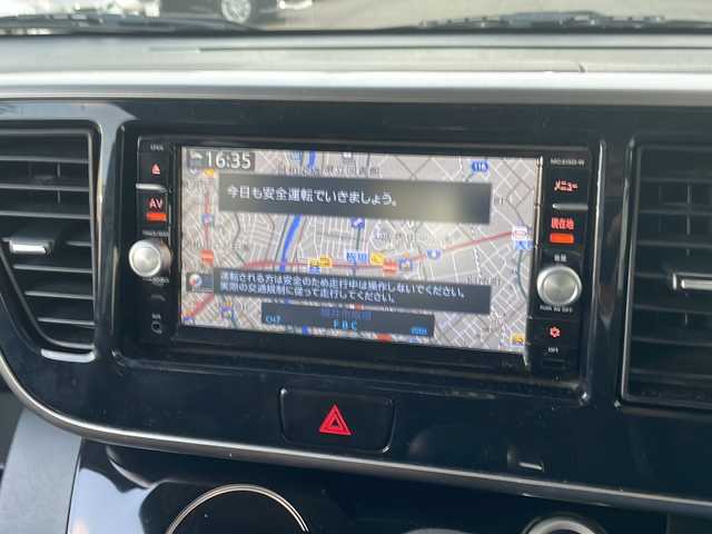 日産 デイズ ルークス ハイウェイスターX Gパッケージ 福井県 2016(平28)年 10万km スパークリングレッド/ブラック 純正メモリナビゲーション/（CD/DVDS/BT）/フルセグテレビ/アラウンドビューモニター/エマージェンシーブレーキ/純正15インチアルミホイール/HIDヘッドライト/フォグランプ/リアサーキュレーター/両側電動スライドドア/ETC/ステアリングリモコン/プッシュスタート/スマートキー/保証書/取扱説明書