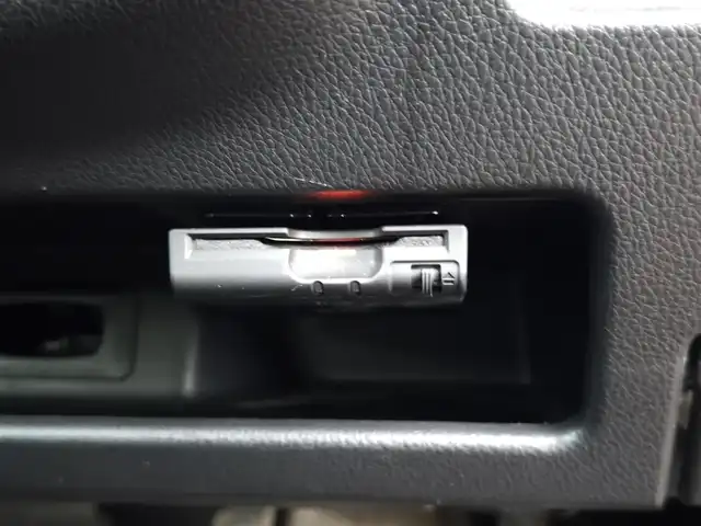 日産 デイズ ルークス ハイウェイスターX Gパッケージ 熊本県 2016(平28)年 10万km スパークリングレッド/ブラック 純正ナビ/【フルセグTV/Bluetooth/CD/DVD】/全周囲/バックカメラ/両側パワースライドドア/衝突軽減防止装置/オートライト/ウィンカーミラー/革巻きステアリング/ステアリングスイッチ/純正15インチAW/プッシュスタート/スマートキー/ETC/純正フロアマット/ベンチシート/アイドリングストップ/横滑り防止装置