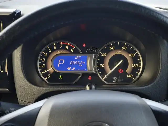 日産 デイズ ルークス ハイウェイスターX Gパッケージ 熊本県 2016(平28)年 10万km スパークリングレッド/ブラック 純正ナビ/【フルセグTV/Bluetooth/CD/DVD】/全周囲/バックカメラ/両側パワースライドドア/衝突軽減防止装置/オートライト/ウィンカーミラー/革巻きステアリング/ステアリングスイッチ/純正15インチAW/プッシュスタート/スマートキー/ETC/純正フロアマット/ベンチシート/アイドリングストップ/横滑り防止装置