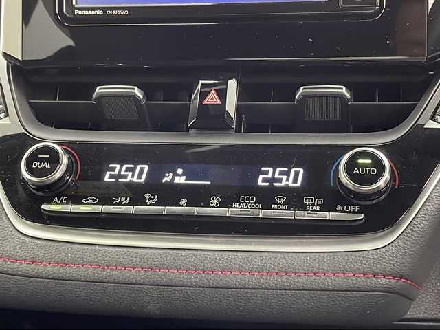 トヨタ カローラ スポーツ ハイブリッドG Z 三重県 2019(令1)年 2.5万km アティチュードブラックマイカ 社外7型ナビ（CNーRE０５WD）/バックカメラ/プリクラッシュセーフティ/レーンディパーチャーアラート/レーダークルーズコントロール/オートハイビーム/クリアランスソナー/LEDヘッドライト/純正フロアマット/ビルトインETC