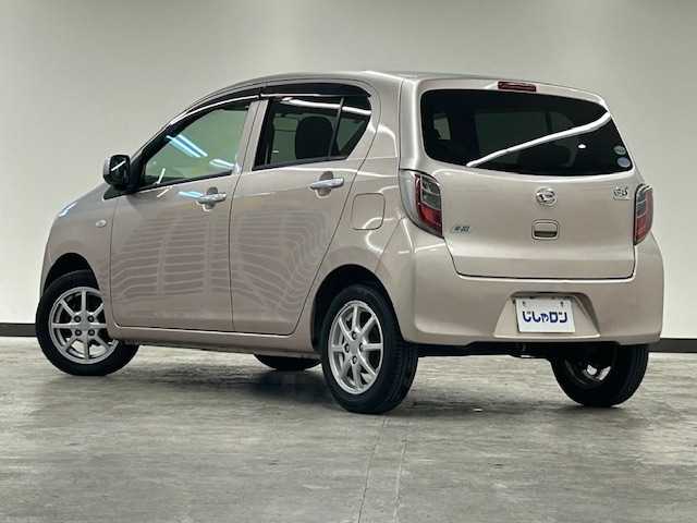 ダイハツ ミラ イース X メモリアルエディション 静岡県 2012(平24)年 9.5万km ライトローズマイカメタリック 社外7型ナビ　AVN119M/（ラジオ/CD/ワンセグ/iPod）/アイドリングストップ/ETC/純正14インチアルミホイール/ハロゲンヘッドライト/盗難防止装置/ドアバイザー/電動格納ミラー/ISOFIX/スペアキー/リモコンキー/ダブルエアバック