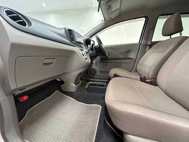 ダイハツ ミラ イース X メモリアルエディション 静岡県 2012(平24)年 9.5万km ライトローズマイカメタリック 社外7型ナビ　AVN119M/（ラジオ/CD/ワンセグ/iPod）/アイドリングストップ/ETC/純正14インチアルミホイール/ハロゲンヘッドライト/盗難防止装置/ドアバイザー/電動格納ミラー/ISOFIX/スペアキー/リモコンキー/ダブルエアバック