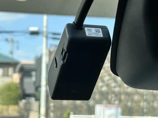 トヨタ ライズ XS 愛知県 2021(令3)年 3.6万km シャイニングホワイトパール ワンオーナー/メーカーオプション7型ナビ【Bluetooth フルセグ USB】/バックカメラ/ビルトインETC/ドライブレコーダー/トヨタセーフティセンス/・衝突軽減/・レーンキープアシスト/・オートマチックハイビーム/オートライト/LEDヘッドライト/ヘッドライトレベライザー/アイドリングストップ/クリアランスソナー/純正ドアバイザー/純正フロアマット/スマートキー【スペア1本】/保証書/禁煙車