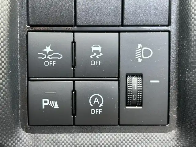 トヨタ ライズ XS 愛知県 2021(令3)年 3.6万km シャイニングホワイトパール ワンオーナー/メーカーオプション7型ナビ【Bluetooth フルセグ USB】/バックカメラ/ビルトインETC/ドライブレコーダー/トヨタセーフティセンス/・衝突軽減/・レーンキープアシスト/・オートマチックハイビーム/オートライト/LEDヘッドライト/ヘッドライトレベライザー/アイドリングストップ/クリアランスソナー/純正ドアバイザー/純正フロアマット/スマートキー【スペア1本】/保証書/禁煙車