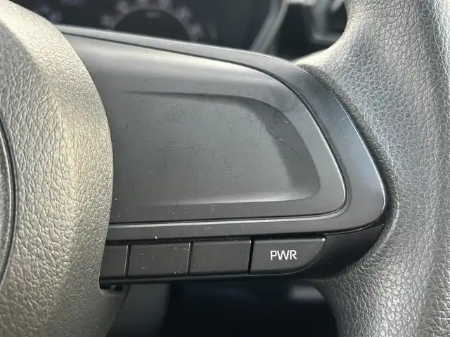 トヨタ ライズ XS 愛知県 2021(令3)年 3.6万km シャイニングホワイトパール ワンオーナー/メーカーオプション7型ナビ【Bluetooth フルセグ USB】/バックカメラ/ビルトインETC/ドライブレコーダー/トヨタセーフティセンス/・衝突軽減/・レーンキープアシスト/・オートマチックハイビーム/オートライト/LEDヘッドライト/ヘッドライトレベライザー/アイドリングストップ/クリアランスソナー/純正ドアバイザー/純正フロアマット/スマートキー【スペア1本】/保証書/禁煙車