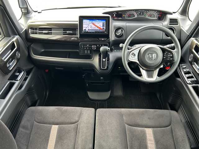 ホンダ Ｎ ＢＯＸ カスタム G L ホンダセンシング 岐阜県 2019(令1)年 2.7万km ルナシルバーM 登録時走行距離26208km/片側パワースライドドア/レーダークルーズコントロール/ＵＳＢ充電/純正アルミホイール/フルセグＴＶ/レーンキープアシスト/ビルトインＥＴＣ/LEDヘッドライト/Ｂｌｕｅｔｏｏｔｈ/衝突軽減システム/スマートキー/ドアバイザー/アルカンターラ調シート