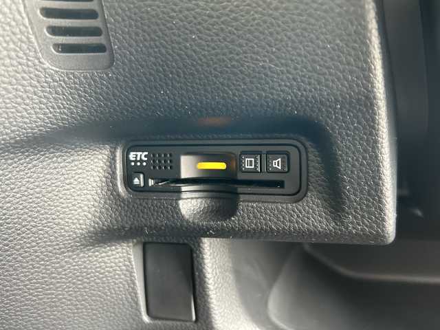 ホンダ Ｎ ＢＯＸ カスタム G L ホンダセンシング 岐阜県 2019(令1)年 2.7万km ルナシルバーM 登録時走行距離26208km/片側パワースライドドア/レーダークルーズコントロール/ＵＳＢ充電/純正アルミホイール/フルセグＴＶ/レーンキープアシスト/ビルトインＥＴＣ/LEDヘッドライト/Ｂｌｕｅｔｏｏｔｈ/衝突軽減システム/スマートキー/ドアバイザー/アルカンターラ調シート