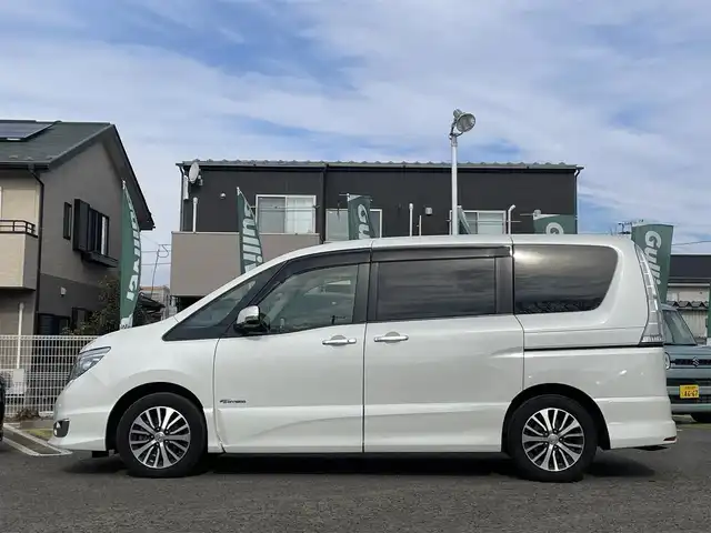 日産 セレナ