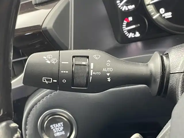 レクサス ＬＸ 570 埼玉県 2018(平30)年 6.6万km ソニッククォーツ メーカーナビ /レクサスセーフティシステムプラス/パノラミックビューモニター/リアエンター/クールボックス/エアサス/BSM/HUD/黒レザーシート/シートヒーター/ベンチレーション