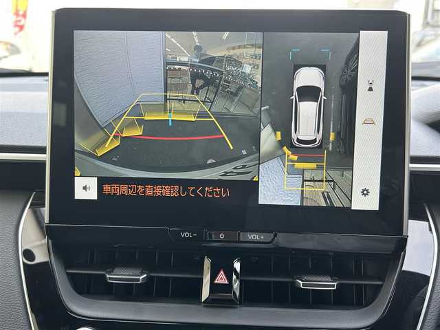 トヨタ カローラ クロス ハイブリッド Z 福岡県 2023(令5)年 1.7万km パール ワンオーナー/純正メーカーナビ（AM/FM/BT/フルセグTV）/運転席パワーシート/ブラインドスポットモニター/前席シートヒーター/バックカメラ/アラウンドビューモニター/ルーフレール/ETC2.0/前後ドライブレコーダー/電動リアゲート/クリアランスソナー/RCTA（リヤクロストラフィックアラート）/RSA（ロードサインアシスト）/PDA（プロアクティブドライビングアシスト）/オートライト/オートマチックハイビーム/純正18インチアルミホイール/社外フロアマット（clazzio)/スペアキー×１/保証書/取扱説明書