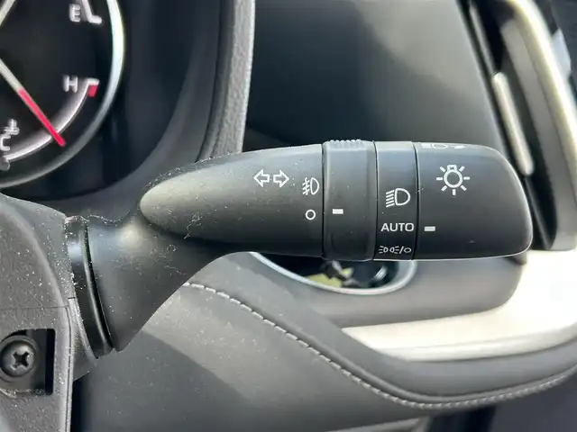 トヨタ ノア S－Z 岩手県 2022(令4)年 1.6万km ホワイトパールクリスタルシャイン ワンオーナー/T-Connectナビ/トヨタセーフティーセンス/・レーンディパーチャーアラート/・プリクラッシュセーフティー/・プロアクティブドライビングアシスト/・クリアランスソナー/・リアカメラディテクション/・パーキングサポートブレーキ/・ロードサインアシスト/両側パワースライドドア/レーダークルーズコントロール/パノラミックビューモニター/バックカメラ/フロントビュー/パーキングアシスト/シートヒーター/ビルトインETC2.0/LEDヘッドライト/フォグランプ/オートライト/オートマチックハイビーム/Bluetooth/フルセグTV/TVキット（スイッチ切替式）/純正フロアマット/革巻きステアリング/プッシュスタート/スマートキー/スペアキー