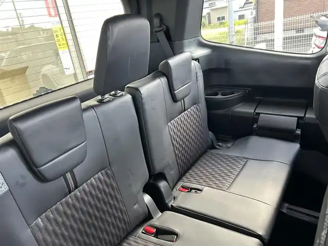 トヨタ ノア S－Z 岩手県 2022(令4)年 1.6万km ホワイトパールクリスタルシャイン ワンオーナー/T-Connectナビ/トヨタセーフティーセンス/・レーンディパーチャーアラート/・プリクラッシュセーフティー/・プロアクティブドライビングアシスト/・クリアランスソナー/・リアカメラディテクション/・パーキングサポートブレーキ/・ロードサインアシスト/両側パワースライドドア/レーダークルーズコントロール/パノラミックビューモニター/バックカメラ/フロントビュー/パーキングアシスト/シートヒーター/ビルトインETC2.0/LEDヘッドライト/フォグランプ/オートライト/オートマチックハイビーム/Bluetooth/フルセグTV/TVキット（スイッチ切替式）/純正フロアマット/革巻きステアリング/プッシュスタート/スマートキー/スペアキー