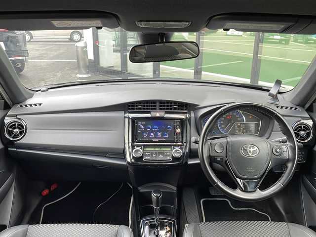 トヨタ カローラ フィールダー ハイブリッドG ダブルバイビー 福岡県 2015(平27)年 14.6万km ブラックマイカ 社外メモリナビ/MDV-Z702W/フルセグTV/BT接続/スマートキー/プッシュスタート/nanoeエアコン/ビルトインETC/純正ドアバイザー/純正フロアマット/純正16インチアルミホイール