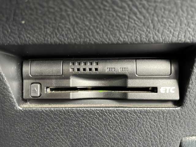 トヨタ カローラ フィールダー ハイブリッドG ダブルバイビー 福岡県 2015(平27)年 14.6万km ブラックマイカ 社外メモリナビ/MDV-Z702W/フルセグTV/BT接続/スマートキー/プッシュスタート/nanoeエアコン/ビルトインETC/純正ドアバイザー/純正フロアマット/純正16インチアルミホイール