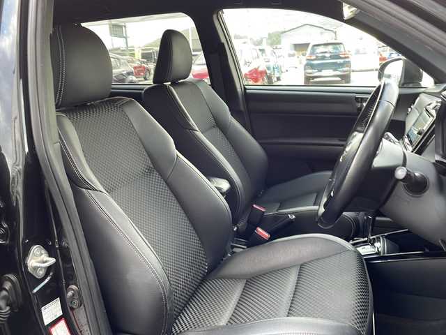 トヨタ カローラ フィールダー ハイブリッドG ダブルバイビー 福岡県 2015(平27)年 14.6万km ブラックマイカ 社外メモリナビ/MDV-Z702W/フルセグTV/BT接続/スマートキー/プッシュスタート/nanoeエアコン/ビルトインETC/純正ドアバイザー/純正フロアマット/純正16インチアルミホイール