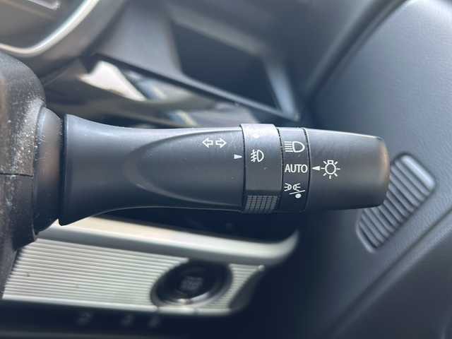 スズキ スペーシア カスタム HYBRID XS 大阪府 2020(令2)年 6.9万km ブルーイッシュブラックパール3 衝突軽減システム　両側パワースライドドア　７型ナビ　フルセグＴＶ　ＤＶＤ　ＣＤ　ＢＴ　バックカメラ　レーダークルーズコントロール　ハーフレザー　運転席温席　前方ドライブレコーダー　ＬＥＤヘッドライト 純正フロアマット　純正アルミホイール　スマートキー　プッシュスタート　取扱説明書　オートライト
