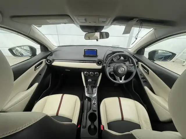 マツダ デミオ XD ツーリング Lパッケージ 千葉県 2014(平26)年 4.2万km ディープクリスタルブルーマイカ 純正ナビ /CD/DVD/Bluetooth/フルセグTV /バックカメラ /ステアリングスイッチ/ビルトインETC /純正アルミホイール /クルーズコントロール /LEDヘッドライト /オートライト /ブラインドスポットモニター　/シティーブレーキ /ハーフレザー/パドルシフト/パワーウィンドウ/パワーステアリング/ABS