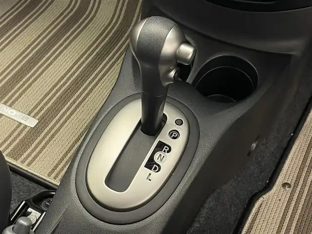 日産 ノート メダリスト X Vセレクション+セーフティⅡ 滋賀県 2016(平28)年 3.4万km ブリリアントホワイトパール 純正7インチナビ/【Bluetooth/CD/DVD/フルセグTV】/ハーフレザーシート/全方位カメラ/クリアランスソナー/レーンキープアシスト/衝突軽減ブレーキ/LEDヘッドライト/オートライト/プッシュスタート/スマートキー