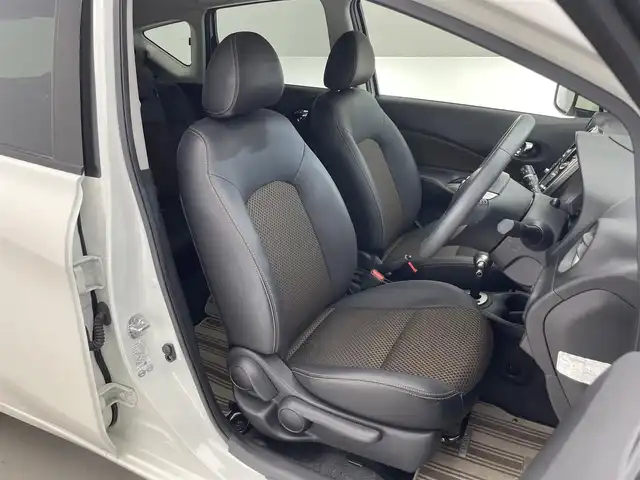 日産 ノート メダリスト X Vセレクション+セーフティⅡ 滋賀県 2016(平28)年 3.4万km ブリリアントホワイトパール 純正7インチナビ/【Bluetooth/CD/DVD/フルセグTV】/ハーフレザーシート/全方位カメラ/クリアランスソナー/レーンキープアシスト/衝突軽減ブレーキ/LEDヘッドライト/オートライト/プッシュスタート/スマートキー