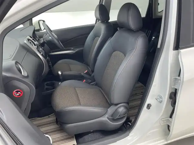 日産 ノート メダリスト X Vセレクション+セーフティⅡ 滋賀県 2016(平28)年 3.4万km ブリリアントホワイトパール 純正7インチナビ/【Bluetooth/CD/DVD/フルセグTV】/ハーフレザーシート/全方位カメラ/クリアランスソナー/レーンキープアシスト/衝突軽減ブレーキ/LEDヘッドライト/オートライト/プッシュスタート/スマートキー