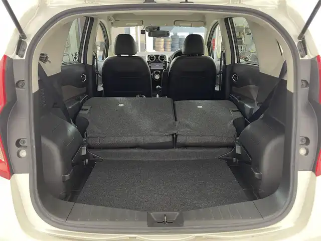 日産 ノート メダリスト X Vセレクション+セーフティⅡ 滋賀県 2016(平28)年 3.4万km ブリリアントホワイトパール 純正7インチナビ/【Bluetooth/CD/DVD/フルセグTV】/ハーフレザーシート/全方位カメラ/クリアランスソナー/レーンキープアシスト/衝突軽減ブレーキ/LEDヘッドライト/オートライト/プッシュスタート/スマートキー