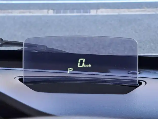 スズキ ワゴンＲ カスタムＺ HYBRID ZX 大阪府 2023(令5)年 0.3万km ピュアホワイトP /ワンオーナー//禁煙車//メーカー純正ディスプレイオーディオ/【AndroidAuto・AppleCarPlay・Bluetooth・AM/FM】//ヘッドアップディスプレイ//スズキセーフティサポート//レーダークルーズコントロール（全車速追従機能付き）//オートライト//オートハイビーム//前後カメラ//全方位カメラ//純正14インチAW//LEDヘッドライト//Wサイドエアバック//プッシュスタート//スマートキー//保証書//取扱説明書//スペアキー