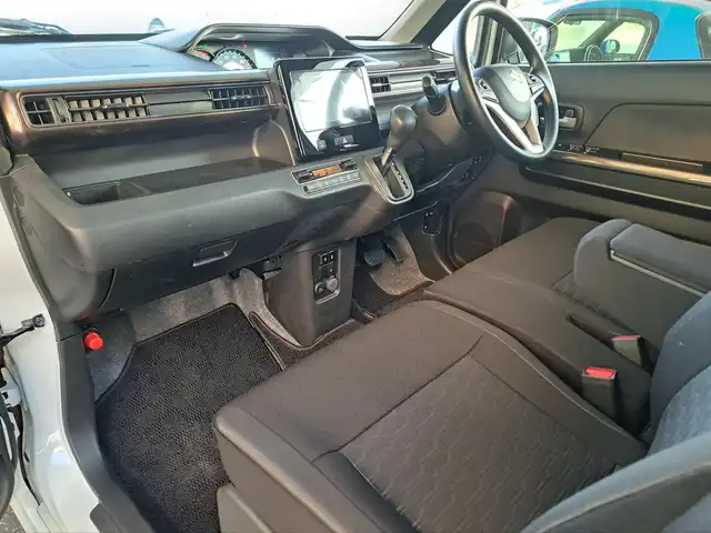 スズキ ワゴンＲ カスタムＺ HYBRID ZX 大阪府 2023(令5)年 0.3万km ピュアホワイトP /ワンオーナー//禁煙車//メーカー純正ディスプレイオーディオ/【AndroidAuto・AppleCarPlay・Bluetooth・AM/FM】//ヘッドアップディスプレイ//スズキセーフティサポート//レーダークルーズコントロール（全車速追従機能付き）//オートライト//オートハイビーム//前後カメラ//全方位カメラ//純正14インチAW//LEDヘッドライト//Wサイドエアバック//プッシュスタート//スマートキー//保証書//取扱説明書//スペアキー