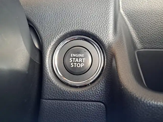 スズキ ワゴンＲ カスタムＺ HYBRID ZX 大阪府 2023(令5)年 0.3万km ピュアホワイトP /ワンオーナー//禁煙車//メーカー純正ディスプレイオーディオ/【AndroidAuto・AppleCarPlay・Bluetooth・AM/FM】//ヘッドアップディスプレイ//スズキセーフティサポート//レーダークルーズコントロール（全車速追従機能付き）//オートライト//オートハイビーム//前後カメラ//全方位カメラ//純正14インチAW//LEDヘッドライト//Wサイドエアバック//プッシュスタート//スマートキー//保証書//取扱説明書//スペアキー