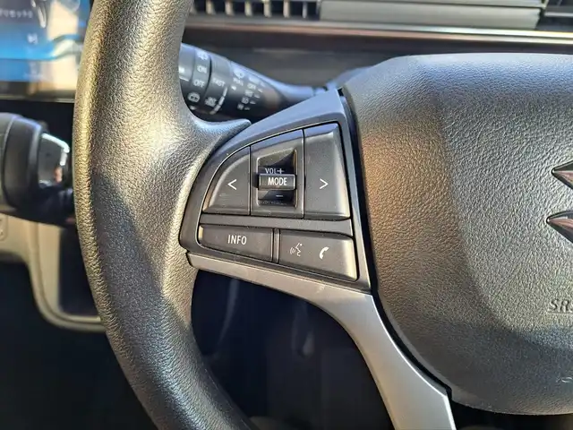 スズキ ワゴンＲ カスタムＺ HYBRID ZX 大阪府 2023(令5)年 0.3万km ピュアホワイトP /ワンオーナー//禁煙車//メーカー純正ディスプレイオーディオ/【AndroidAuto・AppleCarPlay・Bluetooth・AM/FM】//ヘッドアップディスプレイ//スズキセーフティサポート//レーダークルーズコントロール（全車速追従機能付き）//オートライト//オートハイビーム//前後カメラ//全方位カメラ//純正14インチAW//LEDヘッドライト//Wサイドエアバック//プッシュスタート//スマートキー//保証書//取扱説明書//スペアキー