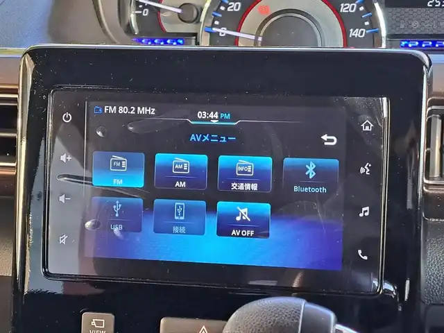 スズキ ワゴンＲ カスタムＺ HYBRID ZX 大阪府 2023(令5)年 0.3万km ピュアホワイトP /ワンオーナー//禁煙車//メーカー純正ディスプレイオーディオ/【AndroidAuto・AppleCarPlay・Bluetooth・AM/FM】//ヘッドアップディスプレイ//スズキセーフティサポート//レーダークルーズコントロール（全車速追従機能付き）//オートライト//オートハイビーム//前後カメラ//全方位カメラ//純正14インチAW//LEDヘッドライト//Wサイドエアバック//プッシュスタート//スマートキー//保証書//取扱説明書//スペアキー