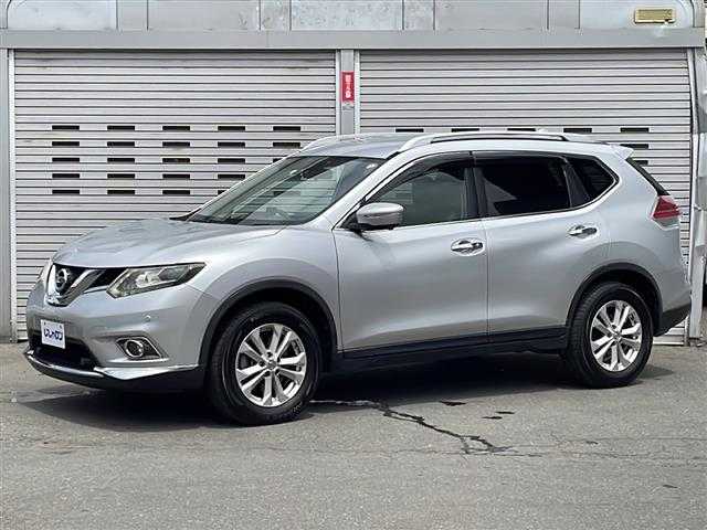 日産 エクストレイル 20Xt エマージェンシーブレーキ 道央・札幌 2016(平28)年 8.6万km ブリリアントシルバー (株)IDOMが運営する【じしゃロン札幌店】の自社ローン専用車両になりますこちらは現金またはオートローンご利用価格です。自社ローンご希望の方は別途その旨お申し付けください。/純正ナビ/（CD/BT/フルセグTV）/三列シート/エマージェンシーブレーキ/アラウンドビューモニター/クルーズコントロール/ヒルディセントコントロール/パワーバックドア/カプロンシート/シートヒーター/ルーフレール/純正アルミホイール/スマートキー/プッシュスタート/保証書、取説