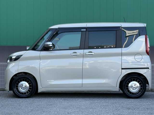 日産 ルークス オーテック 千葉県 2022(令4)年 0.5万km フローズンバニラパール 純正ナビ/Bluetooth/フルセグ/インテリジェントエマージェンシーブレーキ/両側パワースライドドア/アラウンドビューモニター/デジタルインナーミラー/ETC/前後ドラレコ/ステアリングスイッチ/ハーフレザーシート/オートライト