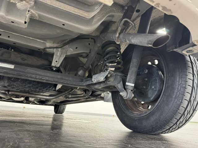 トヨタ パッソ X Lパッケージ S 三重県 2017(平29)年 3.8万km キナコメタリック ガソリン/FF/インパネCVT/純正 7インチナビ NSZT-W66T/（AM/FM/CD/DVD/TV/SD/SDREC/Bluetooth）/バックカメラ/安全/・衝突回避支援ブレーキ機能/・衝突警報機能/・車線逸脱警報機能/・VSC/・TRC（トラクションコントロールシステム）/装備/・LEDヘッドランプ/・オートエアコン/・プッシュスタート/・ステアリングスイッチ/・後席シートベルトインジケーター/・電動格納ドアミラー/・純正ホイールキャップ＋14インチスチールホイール/・スマートキーx1/・パワーステアリング/・パワーウインドウ（全ドア）/など