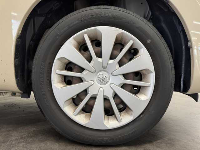 トヨタ パッソ X Lパッケージ S 三重県 2017(平29)年 3.8万km キナコメタリック ガソリン/FF/インパネCVT/純正 7インチナビ NSZT-W66T/（AM/FM/CD/DVD/TV/SD/SDREC/Bluetooth）/バックカメラ/安全/・衝突回避支援ブレーキ機能/・衝突警報機能/・車線逸脱警報機能/・VSC/・TRC（トラクションコントロールシステム）/装備/・LEDヘッドランプ/・オートエアコン/・プッシュスタート/・ステアリングスイッチ/・後席シートベルトインジケーター/・電動格納ドアミラー/・純正ホイールキャップ＋14インチスチールホイール/・スマートキーx1/・パワーステアリング/・パワーウインドウ（全ドア）/など