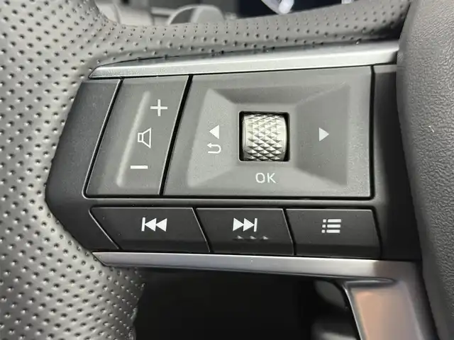 三菱 アウトランダー ＰＨＥＶ ブラックエディション 愛知県 2022(令4)年 0.4万km 赤 4WD/e-Assist/　オートマチックハイビーム/　・衝突被害軽減ブレーキ/　・車線逸脱警報機能/　・ふらつき警報/マイパイロット/　・レーダークルーズコントロール/　・車線維持支援機能/純正12.3インチHDDナビ/　・Bluetoot/　・フルセグTV/　・AppleCarplay/　・AndroidAuto/マルチアラウンドモニター/ビルトインETC2.0/革巻きステアリング/ステアリングヒーター/ステアリングリモコン/パドルシフト/ハーフレザーシート/シートヒーター/パワーシート/パワーバックドア/AC100V/置くだけ充電/純正LEDヘッドライト/フォグランプ/純正20インチAW